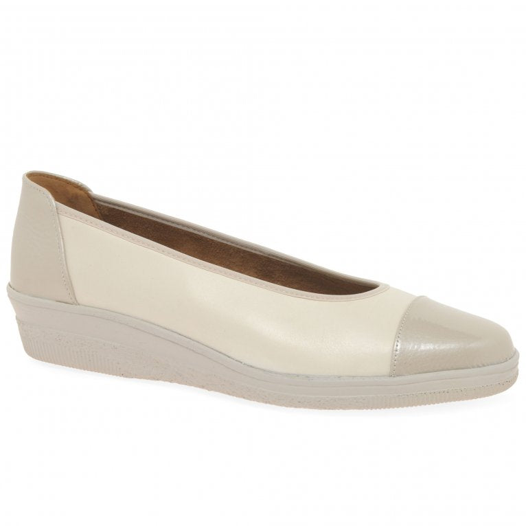 Gabor 46.042.53 Petunia Ladies Ivory/Puder Low Wedge