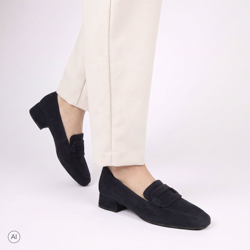 Gabor 4002.01.011 Ladies Great Dark Blue Suede Loafer