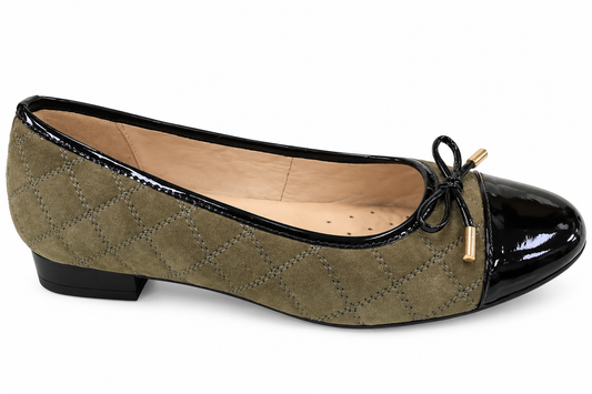 Caprice ladies grey suede /black patent ballet pump 9-22101-23
