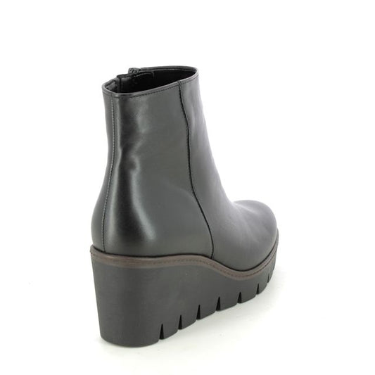 Gabor 34.780.27 Utopia Chunky Wedge Heel Ankle Boots