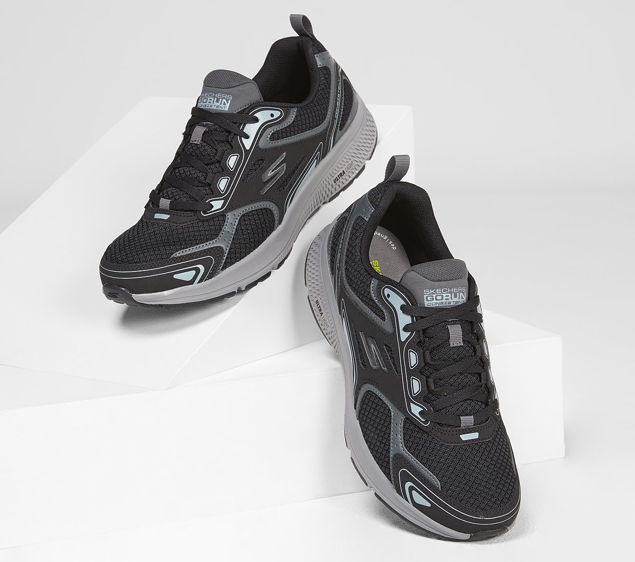 Skechers Mens GOrun Consistent Black Trainers 220034