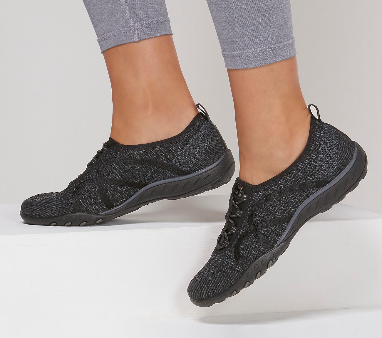 Skechers 23028 Relaxed Fit: Breathe Easy - Fortune-Knit Ladies Black