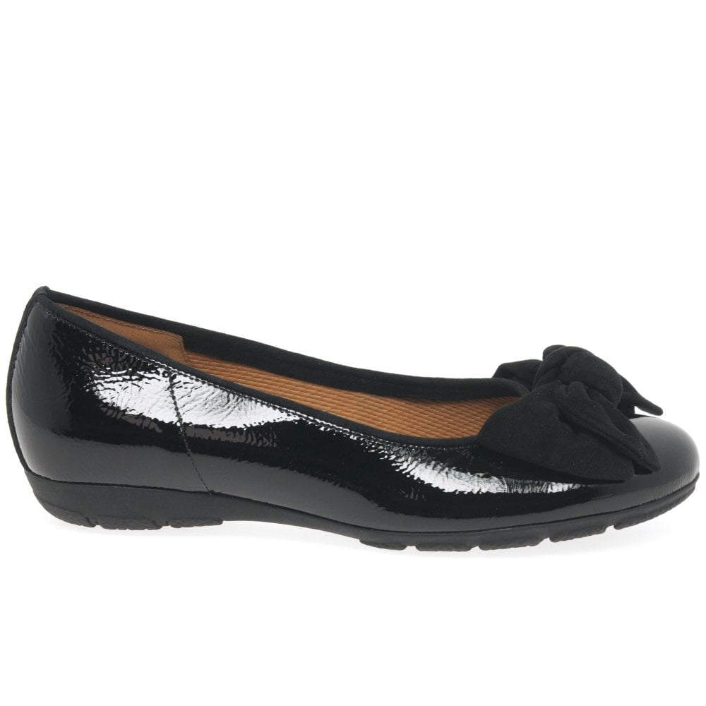 Gabor Ladies Redshank Black Patent Pumps 34.163.97