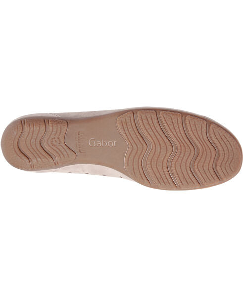 Gabor 24.169.12 Pump Ruffle Womens Punched Detail Casual Shoes
