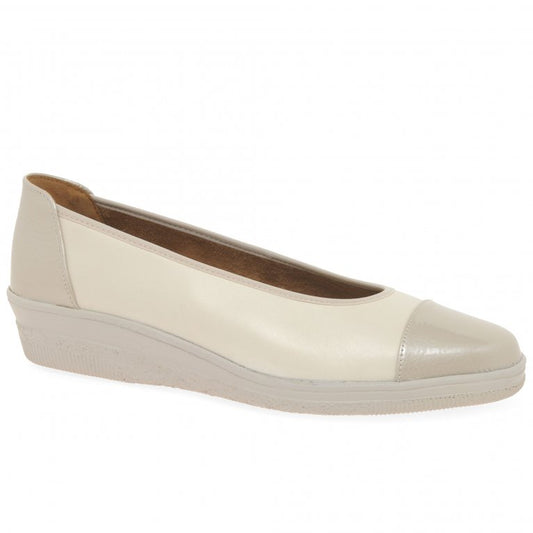 Gabor 46.042.53 Petunia Ladies Ivory/Puder Low Wedge
