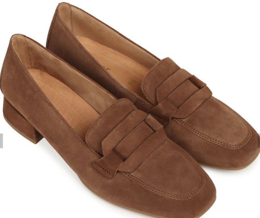 Gabor 72.261.14 Ladies Brown Great Loafer