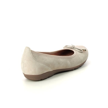 Gabor 04.164.17 Ladies Ring Oak Suede Pump