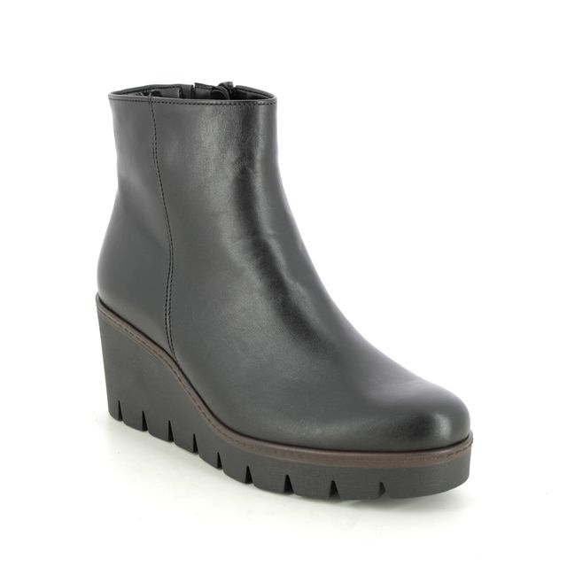 Gabor 34.780.27 Utopia Chunky Wedge Heel Ankle Boots