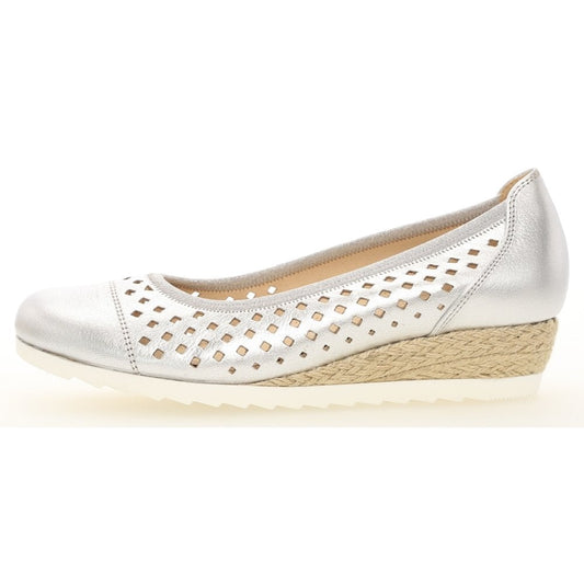 Gabor Ladies Evelyn Silver Ballerina Pumps 22.642.81