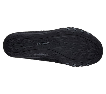 Skechers 23028 Relaxed Fit: Breathe Easy - Fortune-Knit Ladies Black