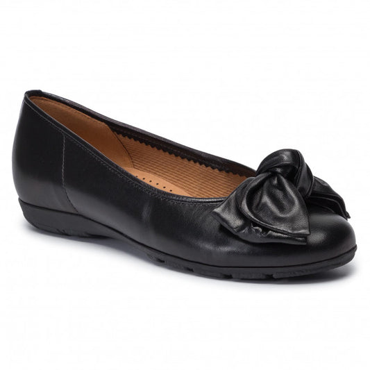 Gabor Ladies Redshank Black Leather Pumps 34.163.27