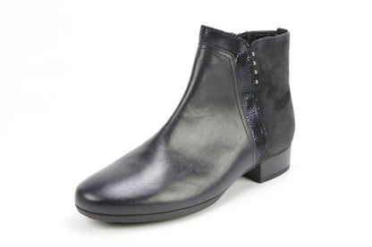 GABOR ANKLE BOOT NAVY 92.712.56