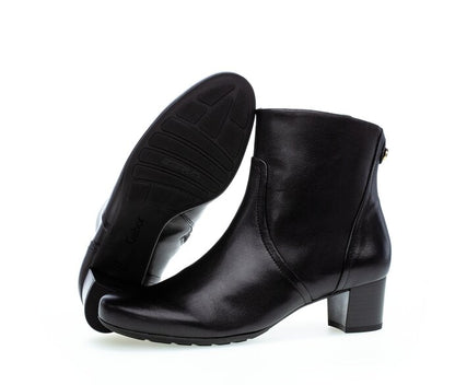 GABOR ANKLE BOOT BLACK 72.820.57